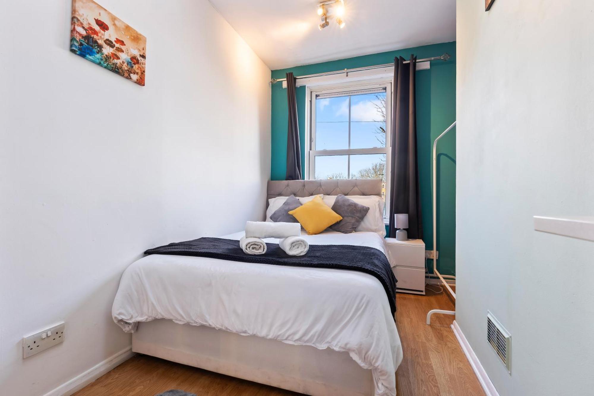 Comfy 4Br House Close To Subway ลอนดอน ภายนอก รูปภาพ