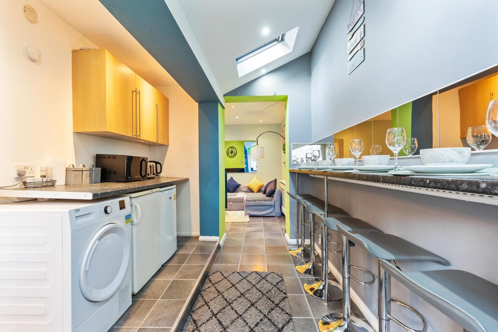 Comfy 4Br House Close To Subway ลอนดอน ภายนอก รูปภาพ