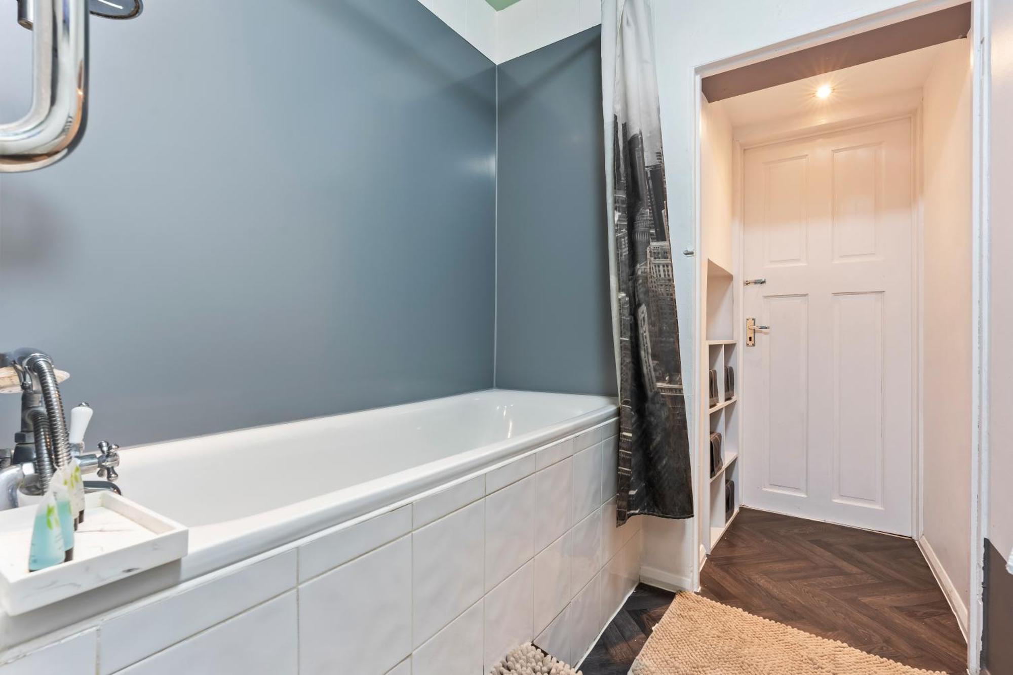Comfy 4Br House Close To Subway ลอนดอน ภายนอก รูปภาพ